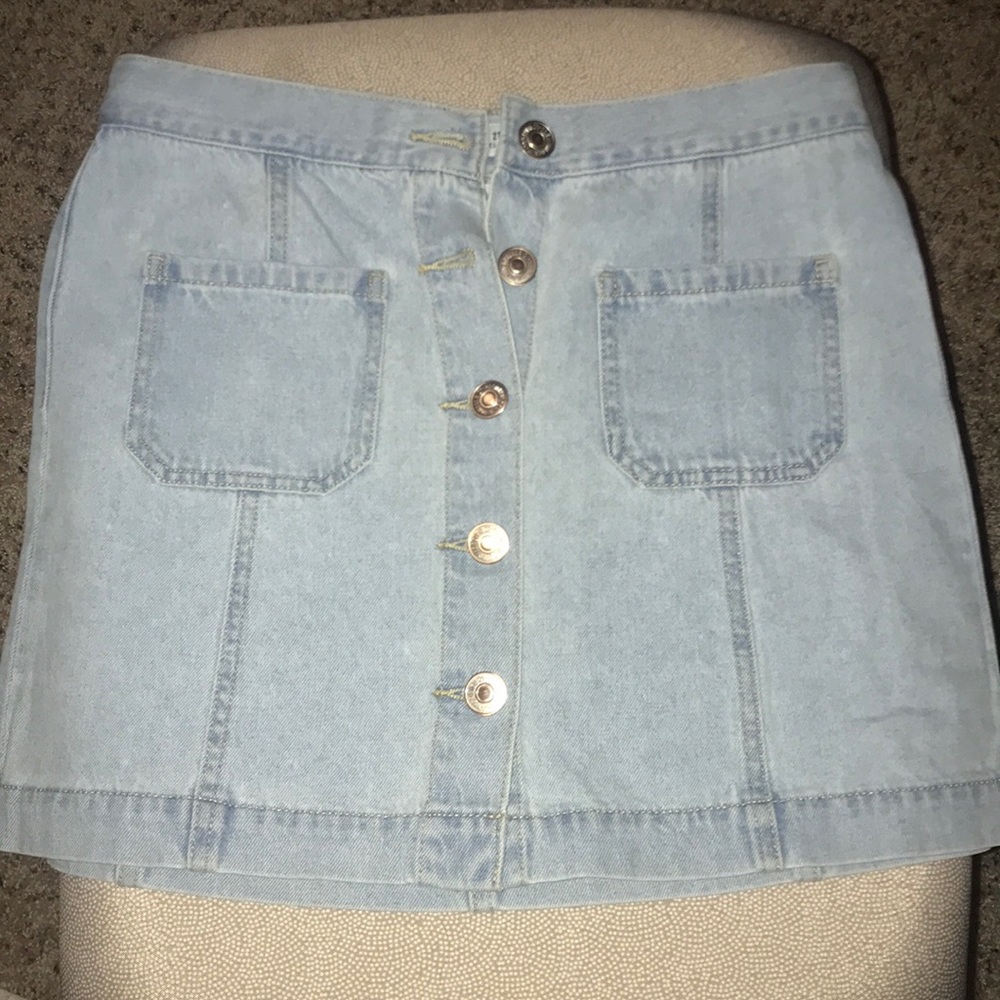 Light Denim Skirt — 26 inch waist